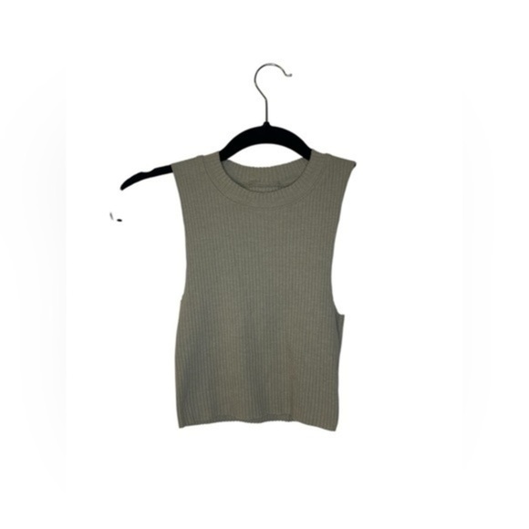 Aerie Green Crop Tank Top with Cut Out Design - Picture 1 of 3